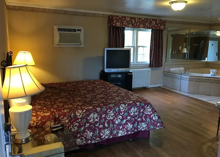 Colonie Inn And Suites